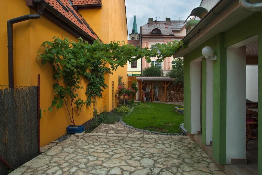 Penzion U Vinoteky Nymburk Exterior photo